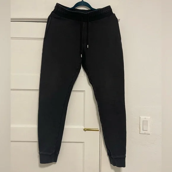 Fair Men Size Medium (31” X 29”) Versace Drawstring Joggers In Black 100% Cotton